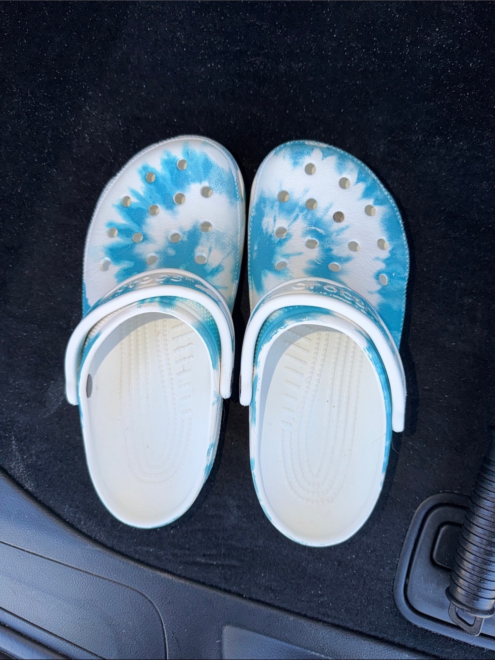Women’s Tie-Dye Blue & White Croc Sandals